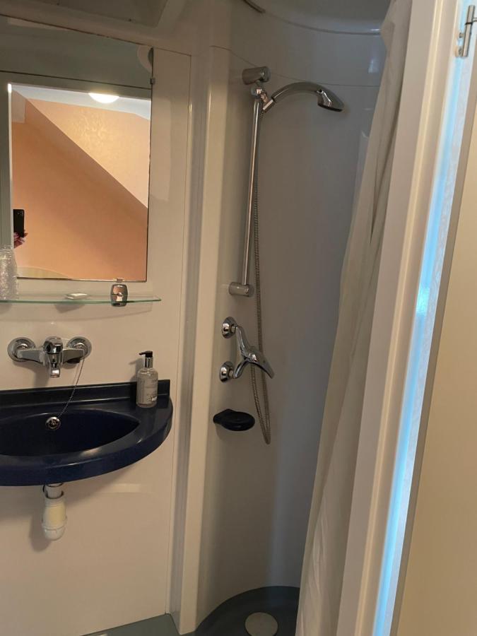 Le Lobreont Hotel Surzur Bagian luar foto