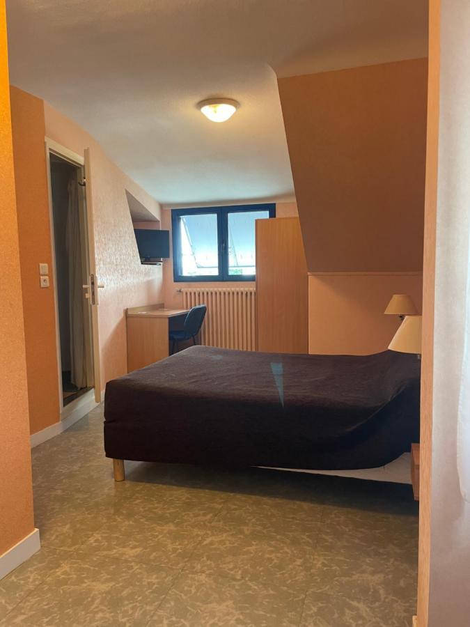 Le Lobreont Hotel Surzur Bagian luar foto